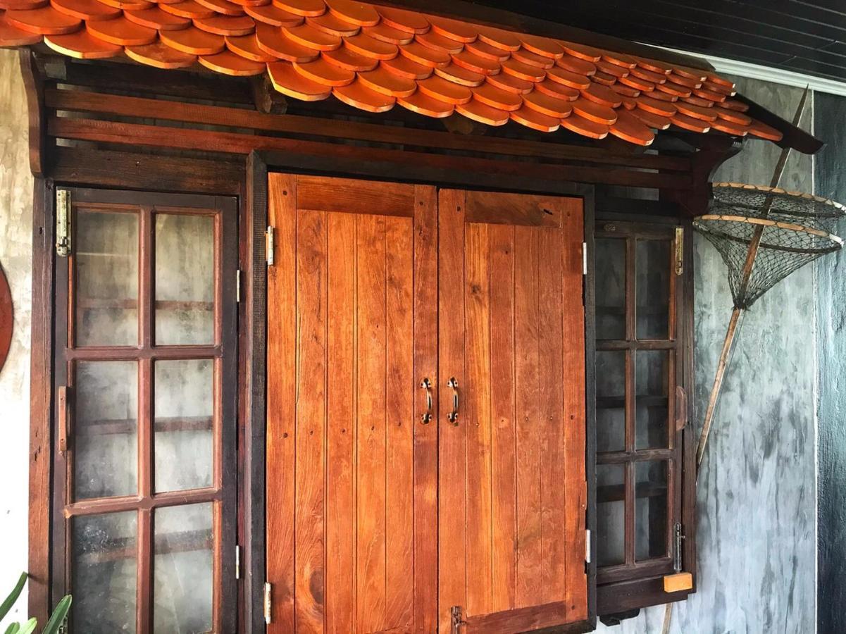 Mangrove House Lanta Old Town Hotell Ko Lanta Exteriör bild
