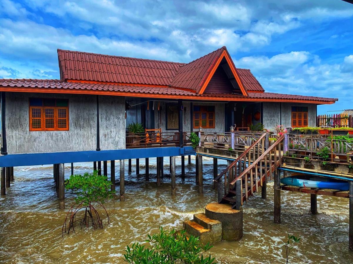 Mangrove House Lanta Old Town Hotell Ko Lanta Exteriör bild