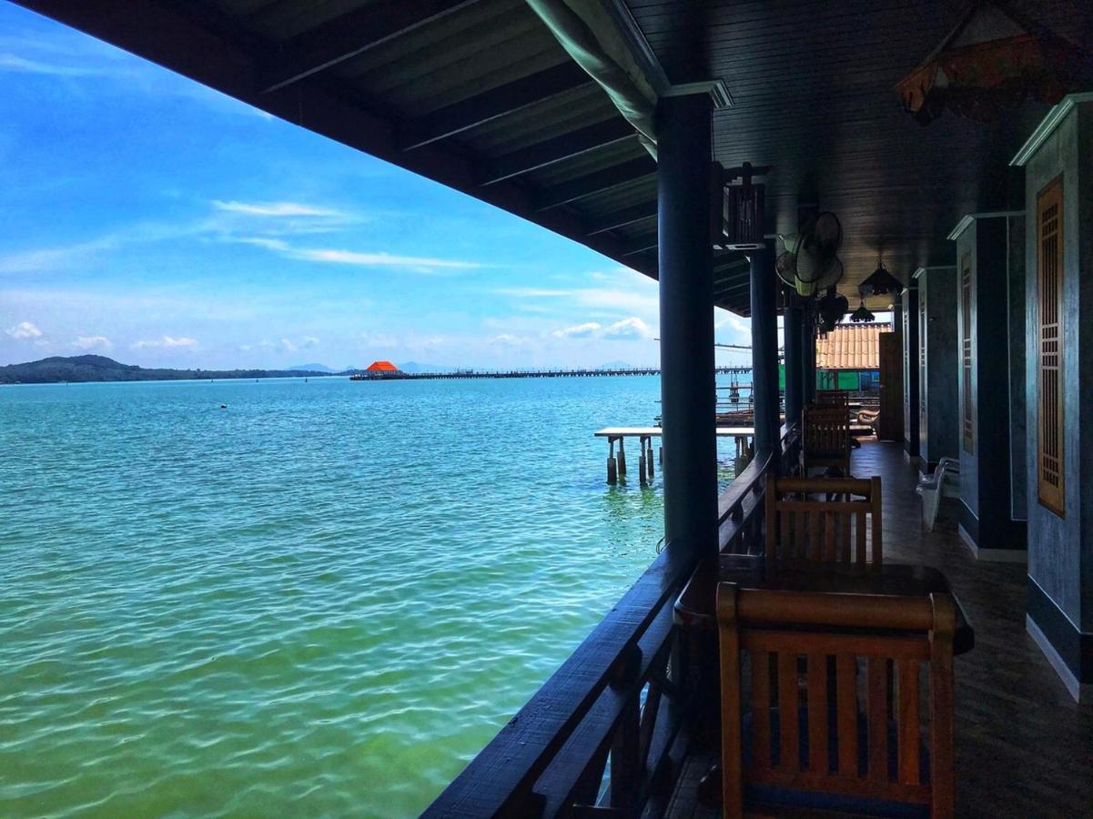 Mangrove House Lanta Old Town Hotell Ko Lanta Exteriör bild