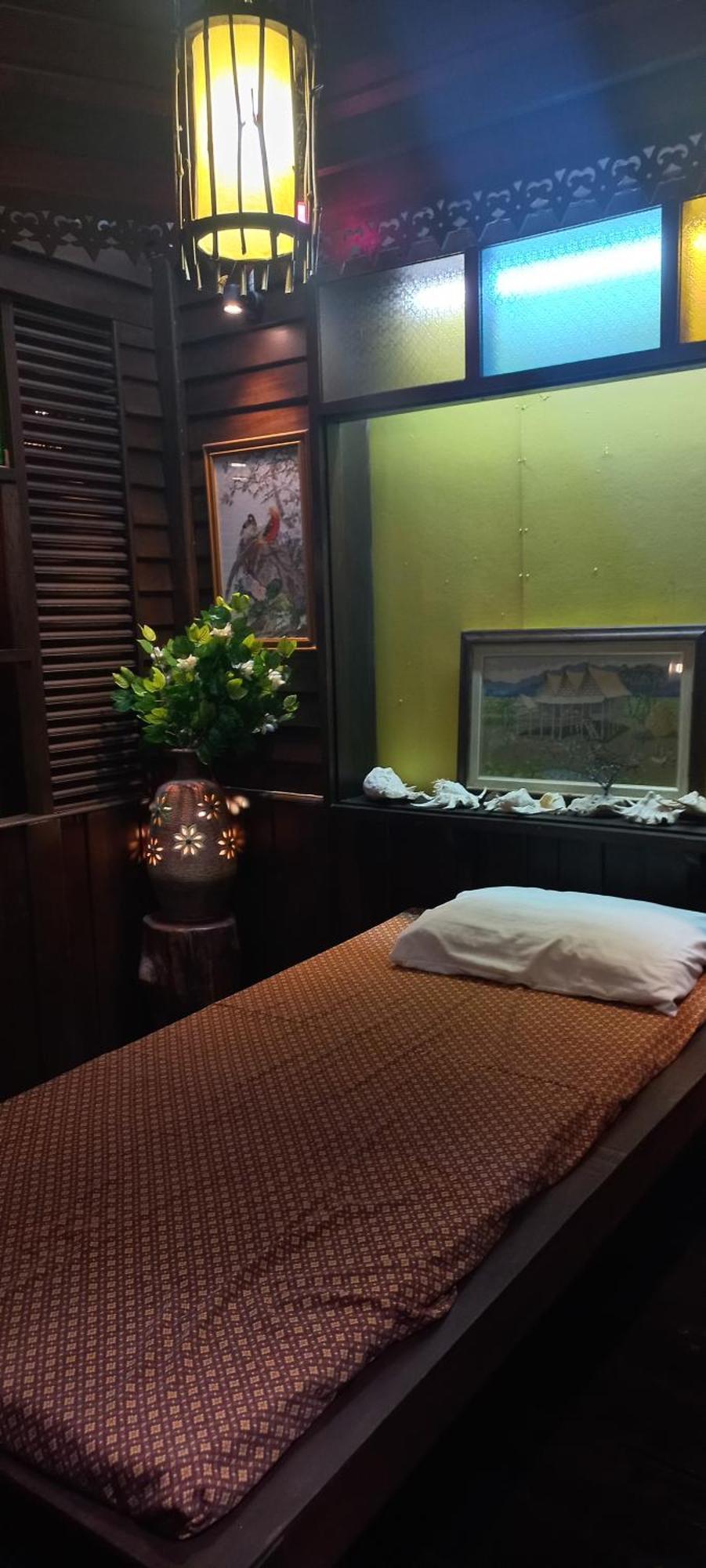 Mangrove House Lanta Old Town Hotell Ko Lanta Exteriör bild