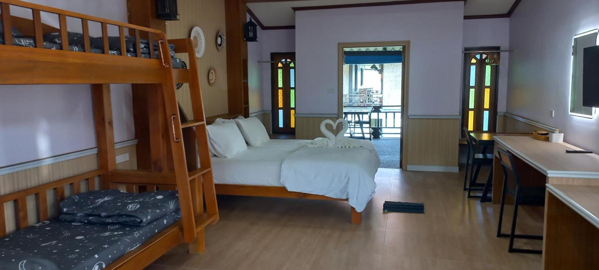 Mangrove House Lanta Old Town Hotell Ko Lanta Exteriör bild